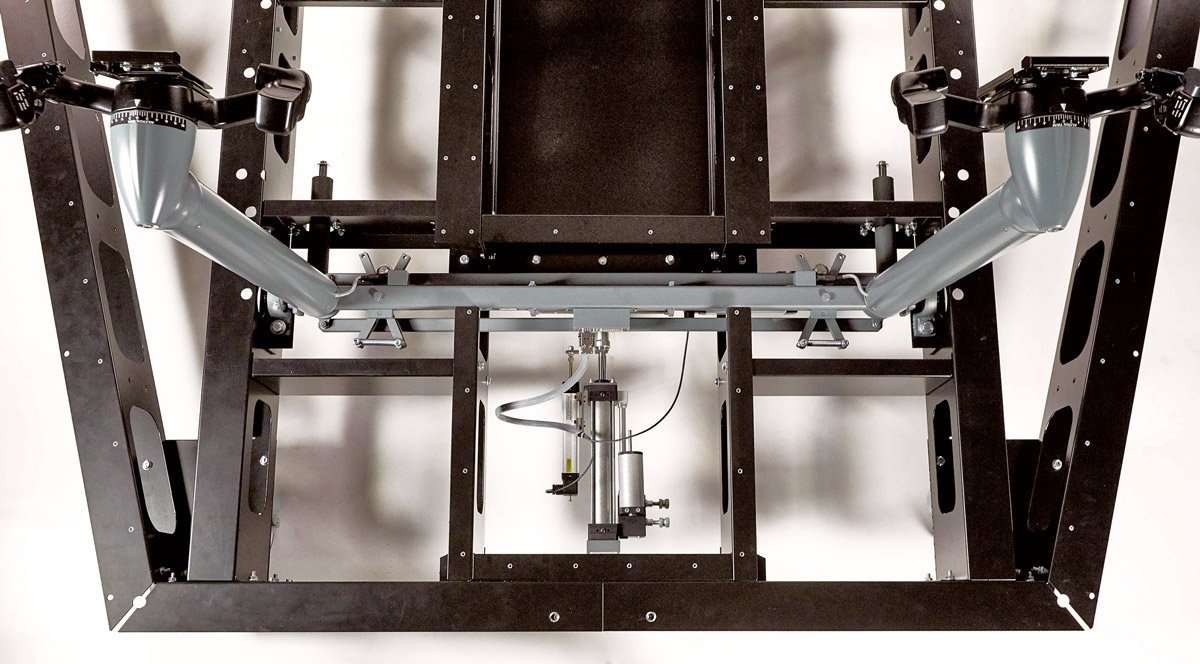 FSC B737 floorstand and yoke pro above